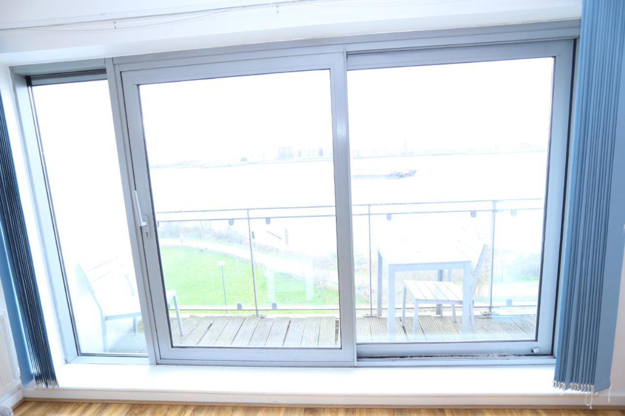Lovely 2 Bed 2 Toilet Hill House River View Apartment London Eksteriør bilde
