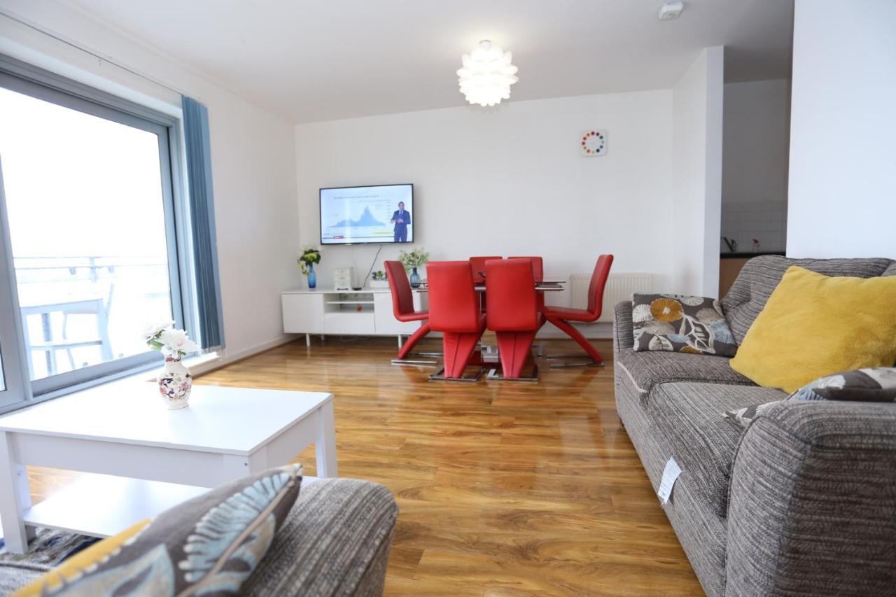Lovely 2 Bed 2 Toilet Hill House River View Apartment London Eksteriør bilde